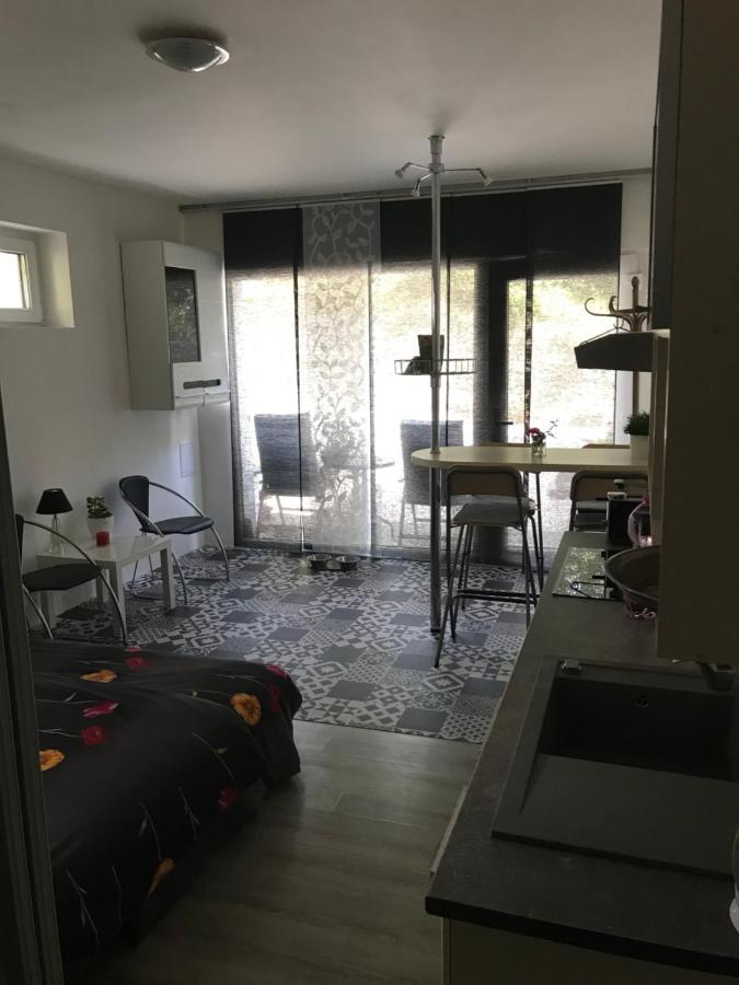 Ivi Apartamento Svätý Jur Exterior foto